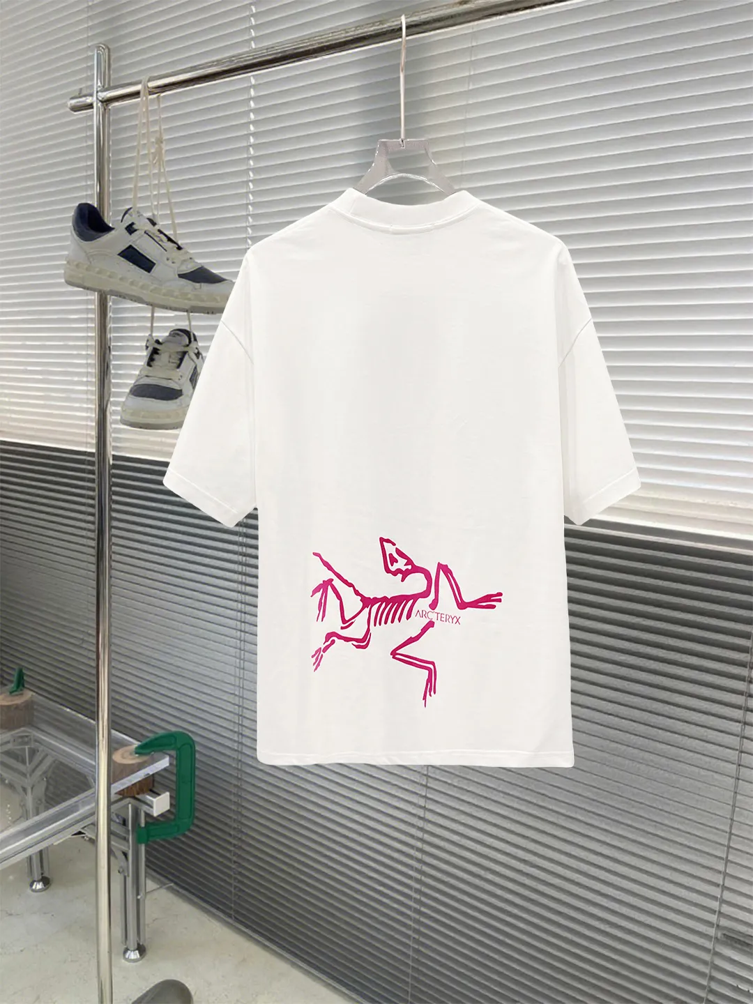 （ In Stock ） ， 32 ， ， ， ， ， ， ， ， Breathable ， ， ， ，Versatile ， size: S~XL ：White Black
